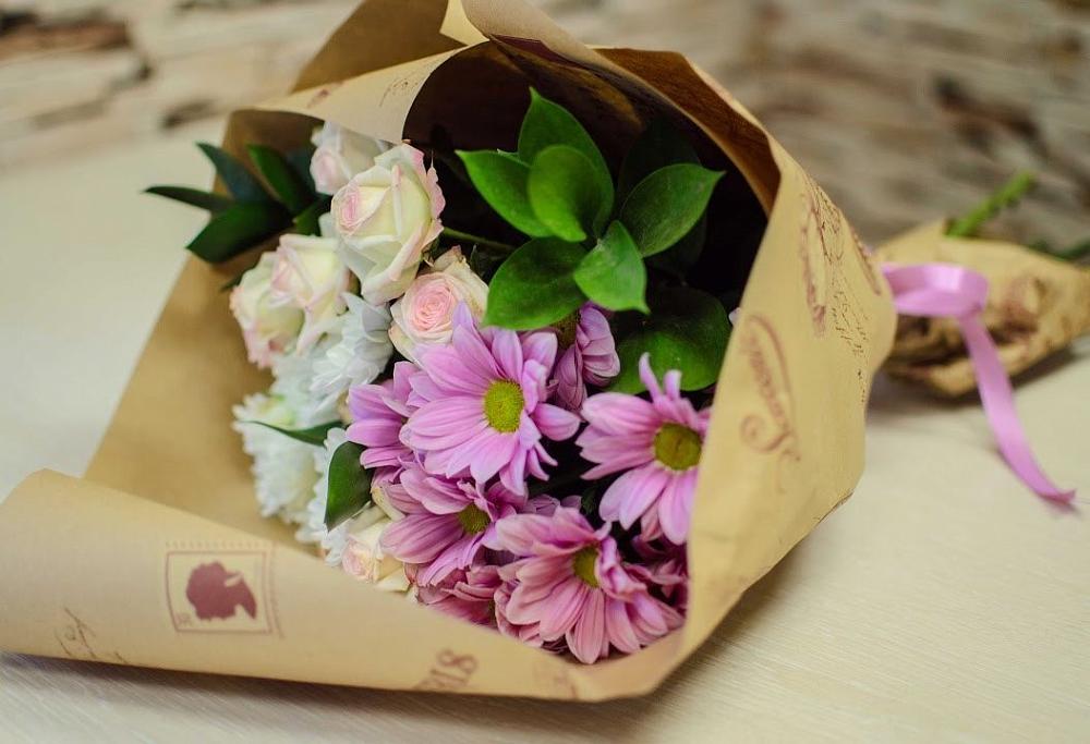 Букет цветов из: Розы и Хризантемы в Антипихе