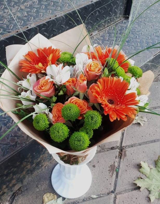 Букет цветов из: Герберы, Хризантемы, Альстромерии и Розы в Антипихе