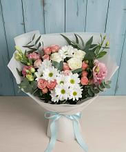 Букет цветов из:  Розы, Лизиантусы и Хризантемы в Антипихе