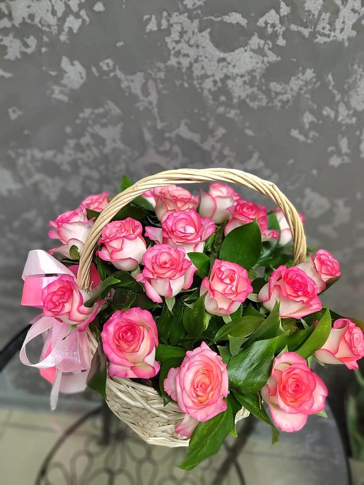 Цветочная композиция из Розы в корзине в Антипихе