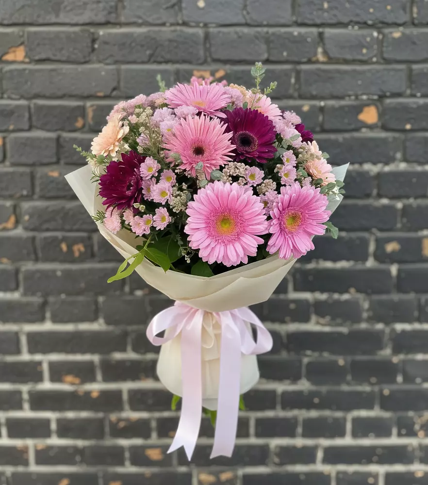 Букет цветов из: Герберы и Хризантемы в Антипихе