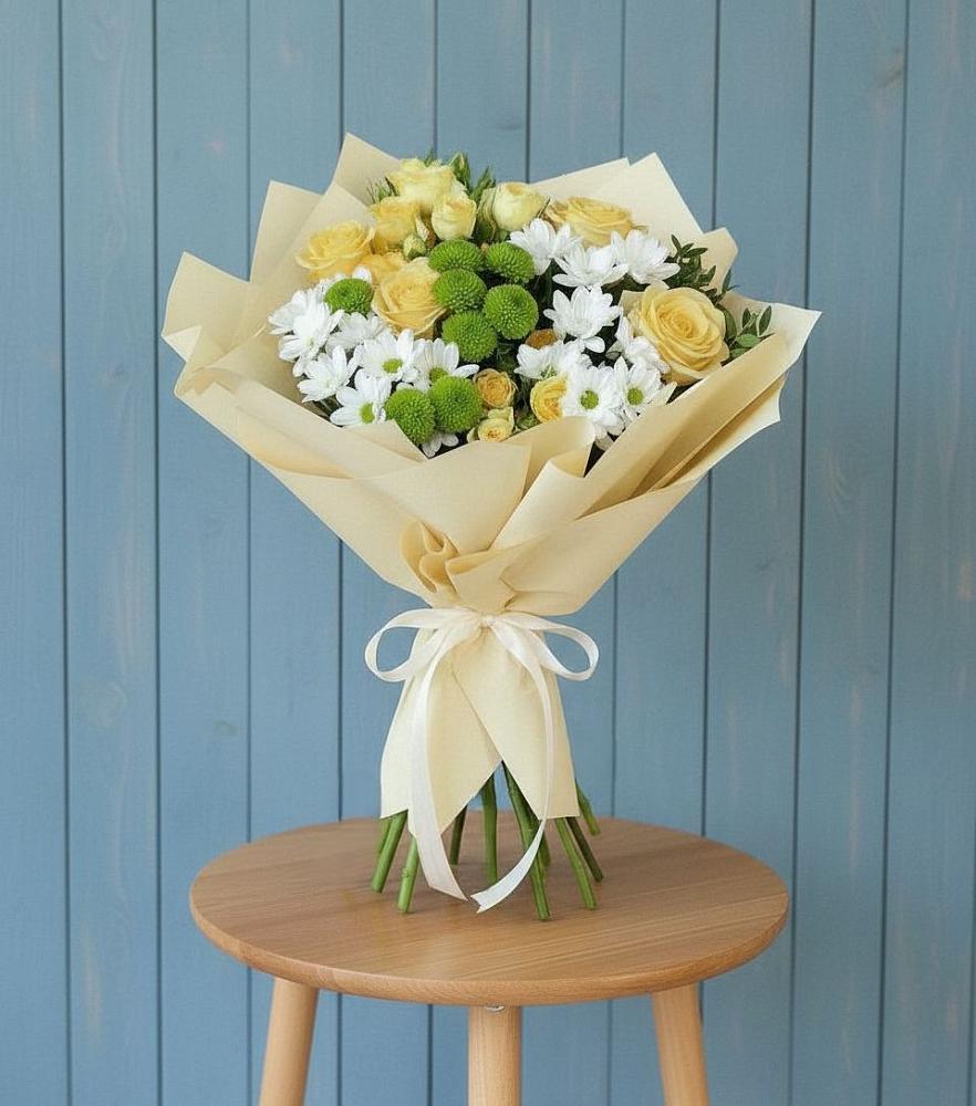 Букет цветов из: Хризантемы и Розы в Антипихе