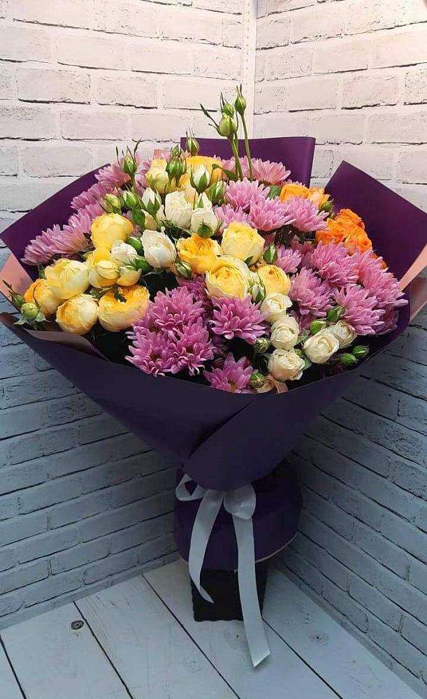 Букет цветов из: Хризантемы и Розы в Антипихе