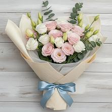 Букет цветов из:  Лизиантусы в Антипихе