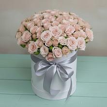 Цветочная композиция из Розы в шляпной коробке в Антипихе