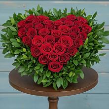 Цветочная композиция из Розы в виде сердца в Антипихе