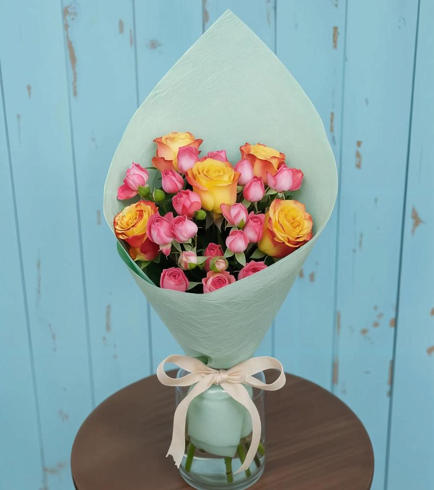 Букет цветов из: Розы в Антипихе