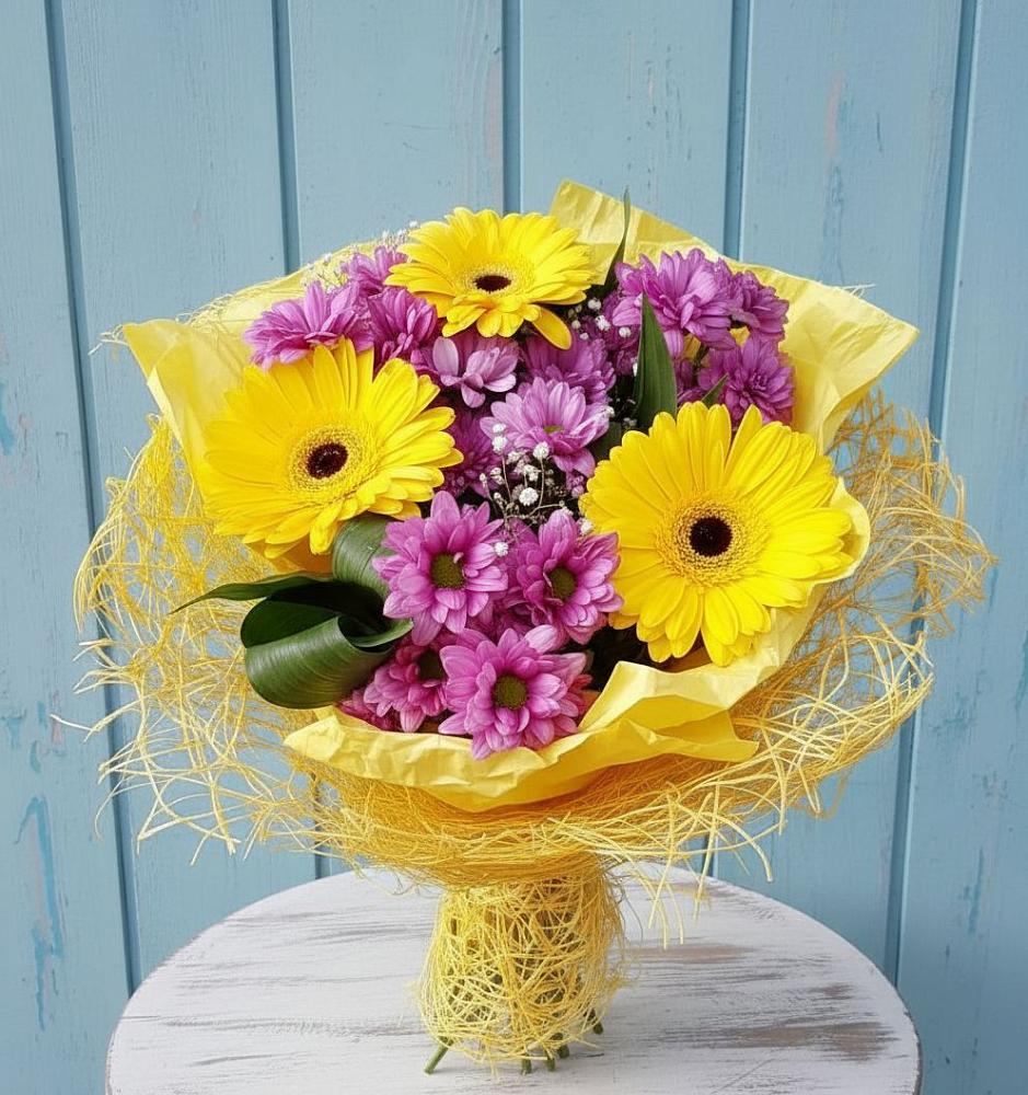 Букет цветов из: Хризантемы и Герберы в Антипихе