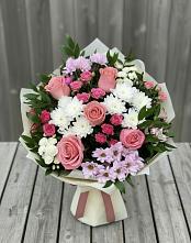 Букет цветов из:  Альстромерии, Гвоздики, Розы и Хризантемы в Антипихе
