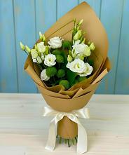 Букет цветов из:  Хризантемы и Лизиантусы в Антипихе