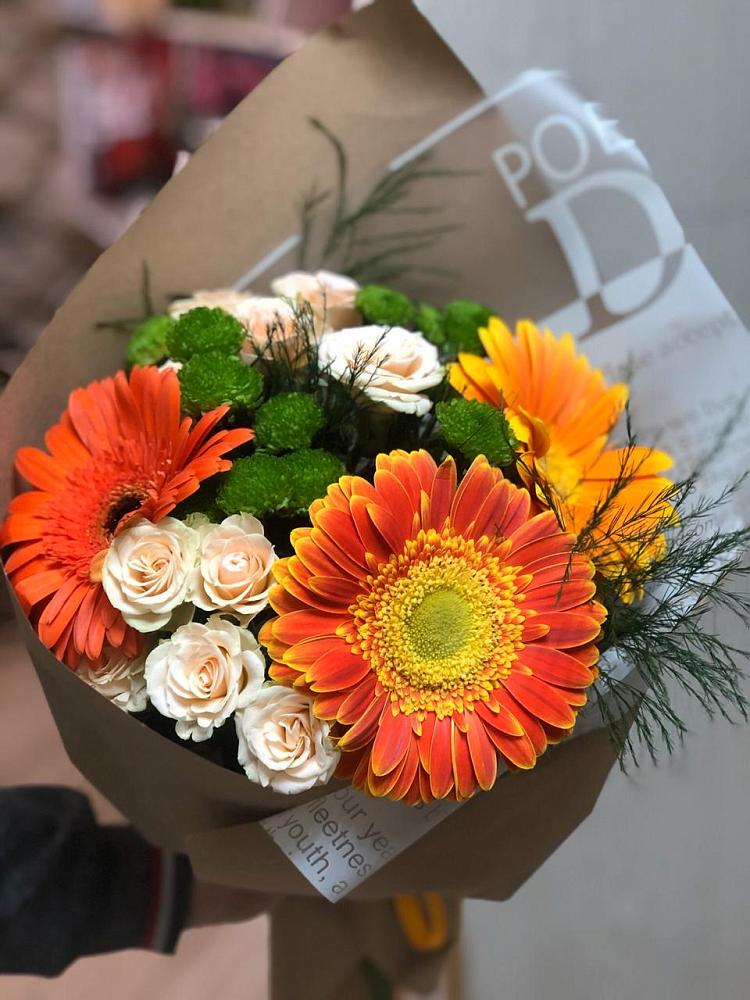Букет цветов из: Герберы, Хризантемы и Розы в Антипихе