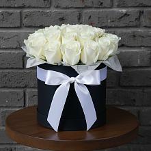 Цветочная композиция из Розы в шляпной коробке в Антипихе